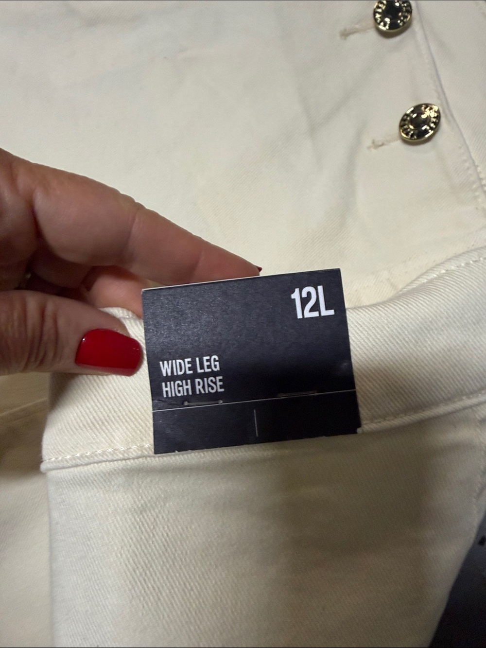Express Cream Wide-Leg Jeans with Button Accent - Picture 3 of 5